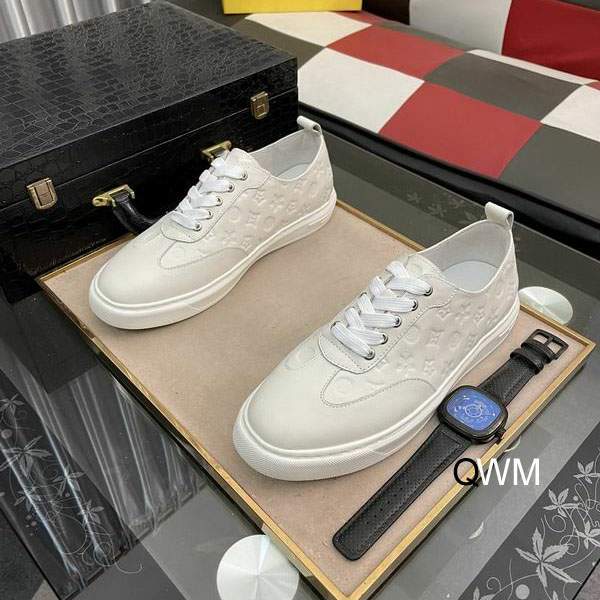 Picture of Fendi Shoes _SKUFendisz38-452CWM03024932